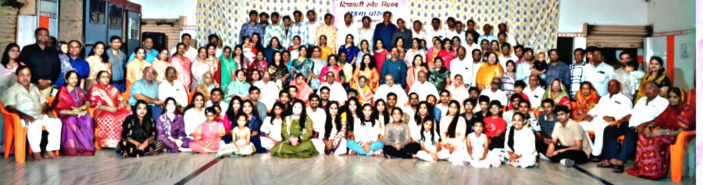 170 members of the Dhedhiya family celebrated Diwali Milan.